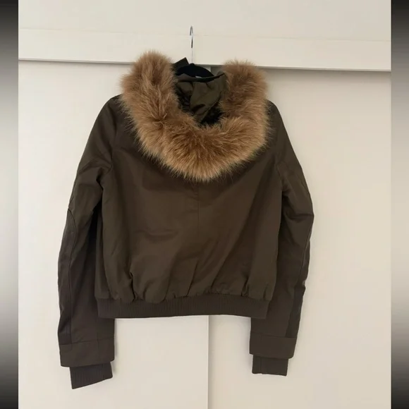 Vince Olive Bomber Jacket with genuine fur hood - Picture 4 of 12